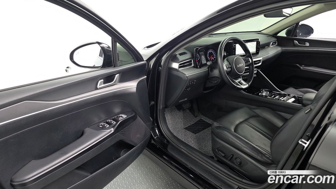 Kia K5 2023