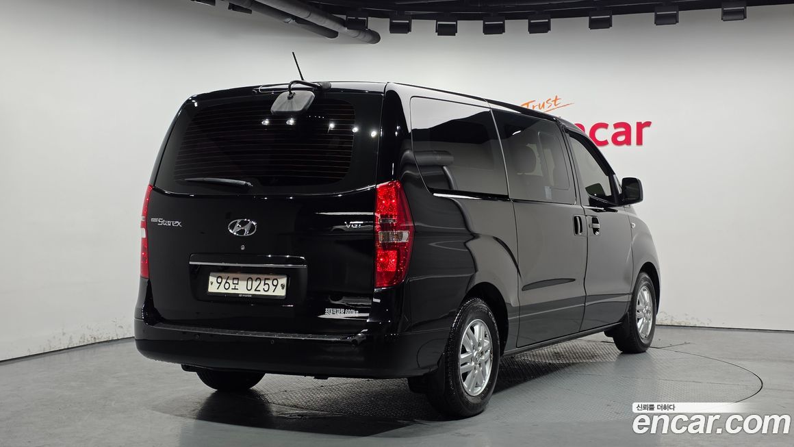 Hyundai Starex 2018