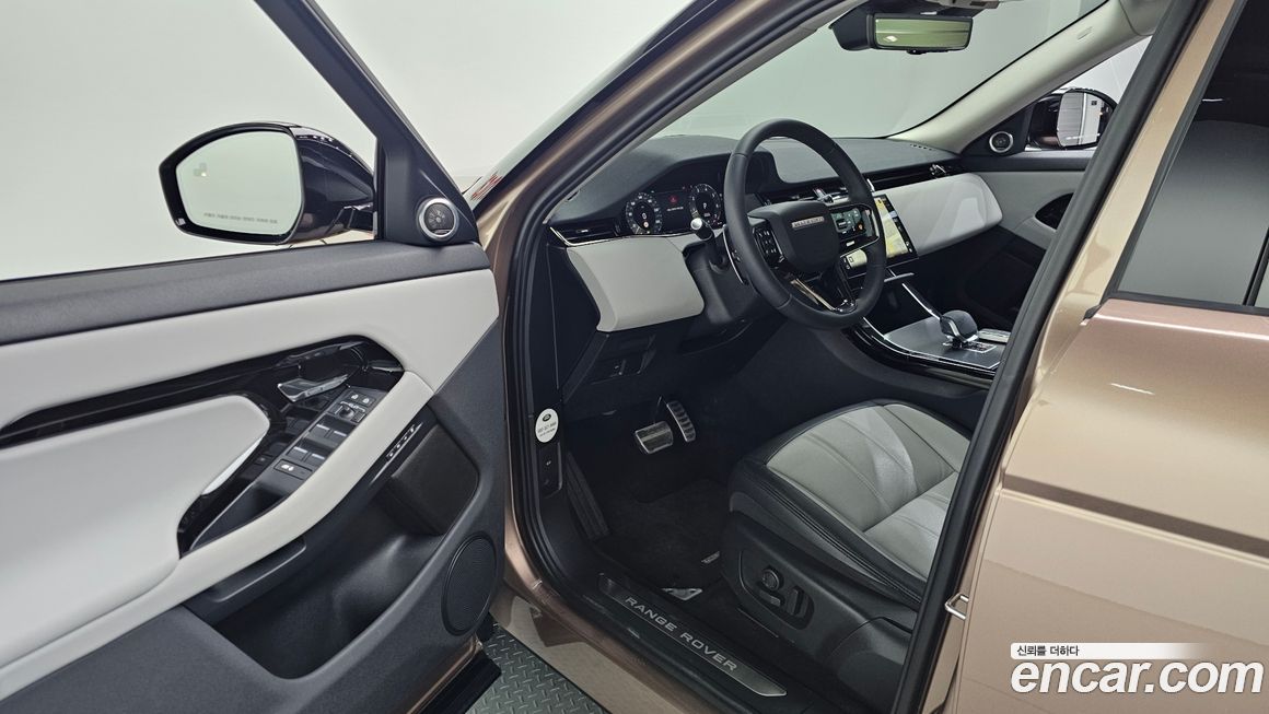 Land Rover Range Rover Evoque 2025