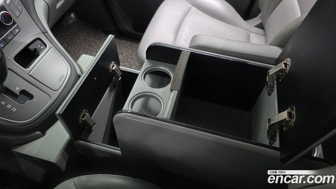 Hyundai Starex 2018