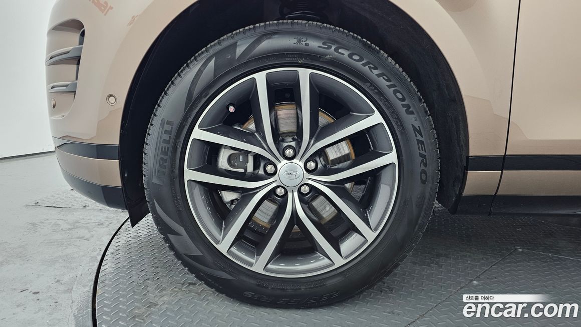 Land Rover Range Rover Evoque 2025