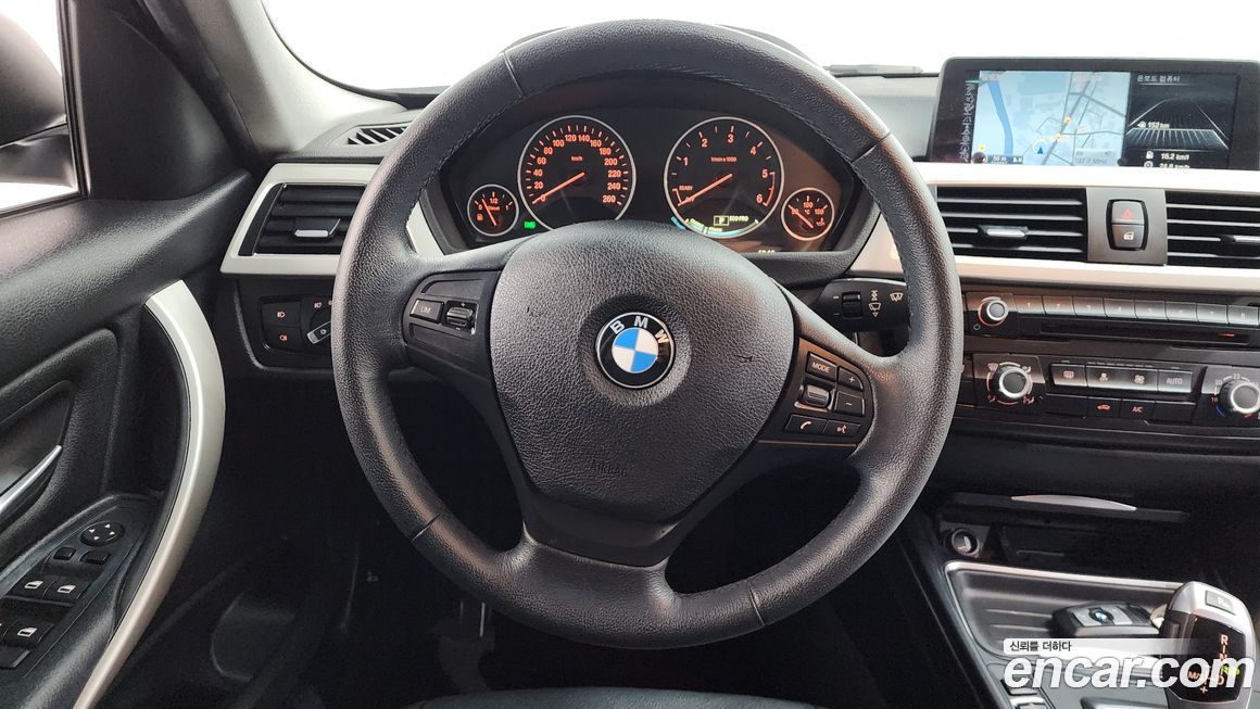 BMW 3-Series 2015