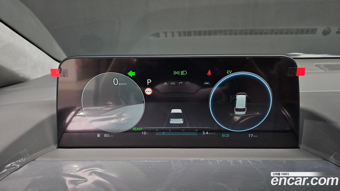 Hyundai Staria 2025