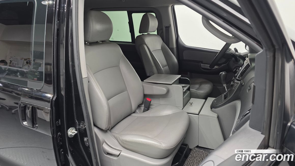 Hyundai Starex 2018