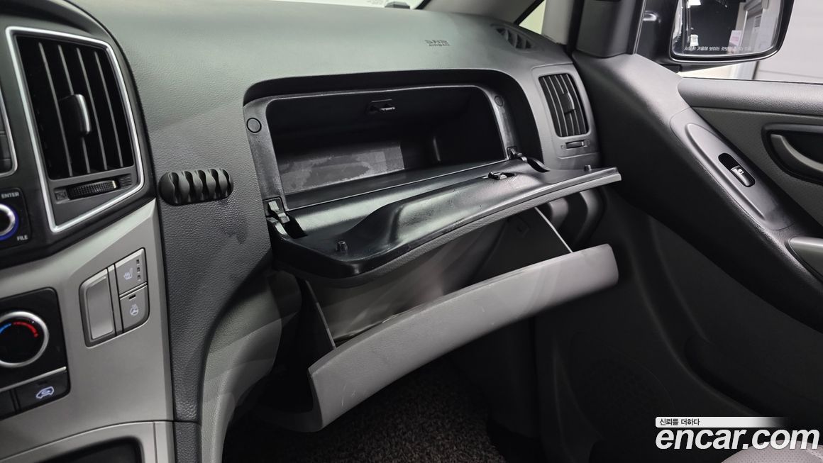 Hyundai Starex 2018