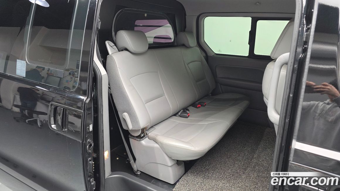 Hyundai Starex 2018