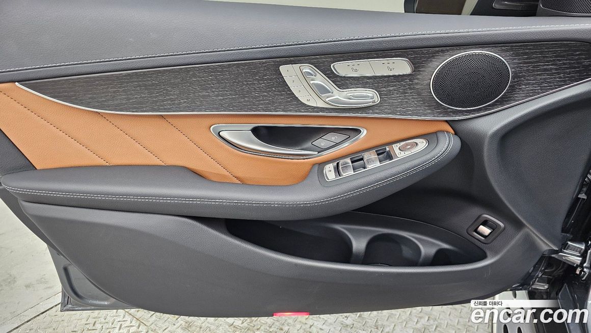 Mercedes-Benz GLC-Class 2022