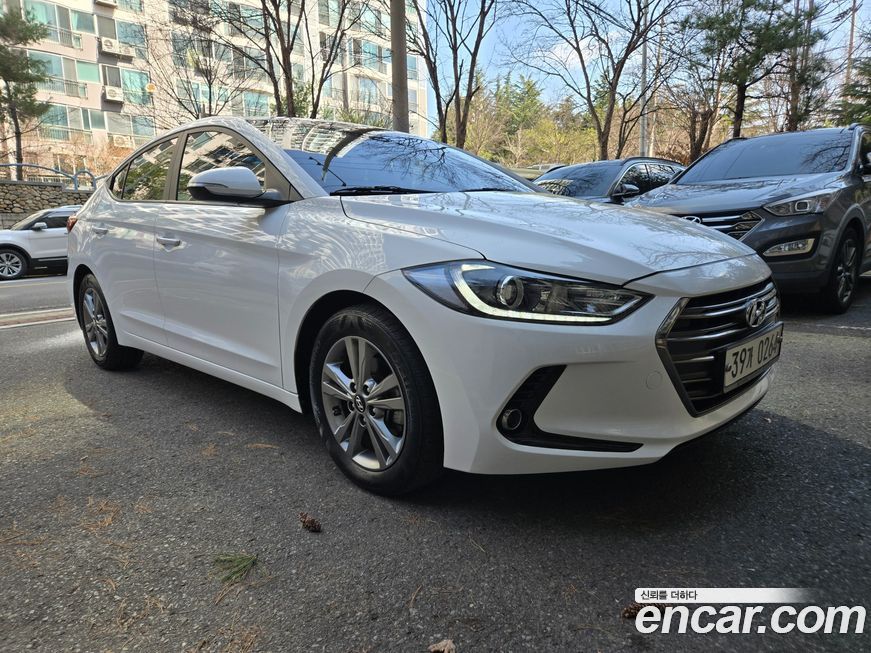 Hyundai AVANTE 2017