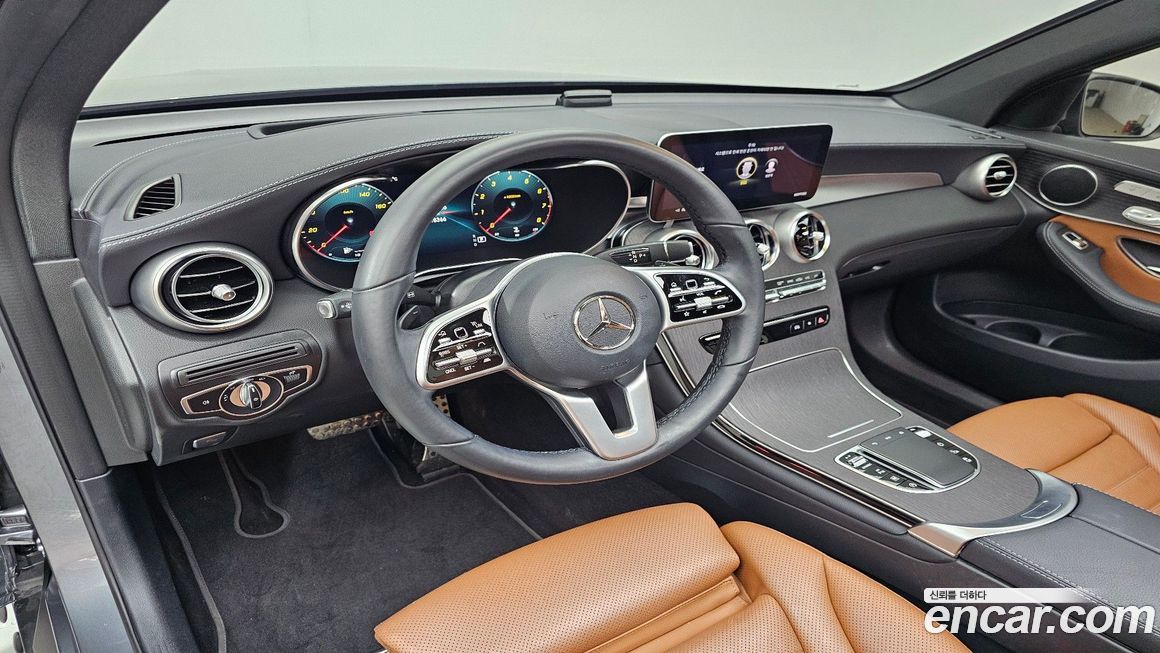 Mercedes-Benz GLC-Class 2022