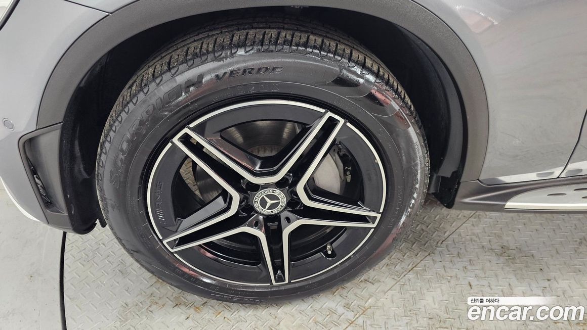 Mercedes-Benz GLC-Class 2022