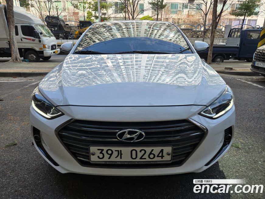 Hyundai AVANTE 2017