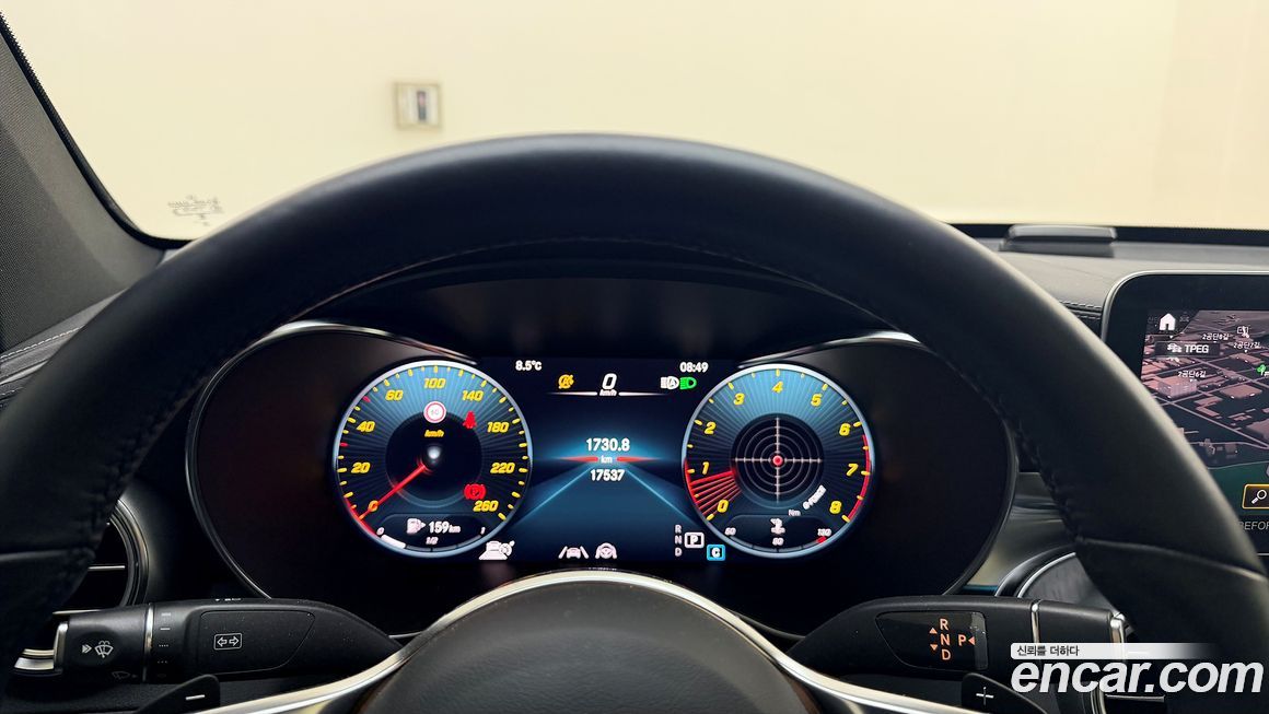 Mercedes-Benz GLC-Class 2023