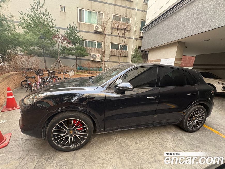Porsche Cayenne 2019