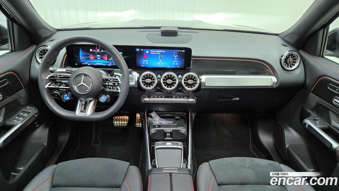 Mercedes-Benz GLB-Class 2025