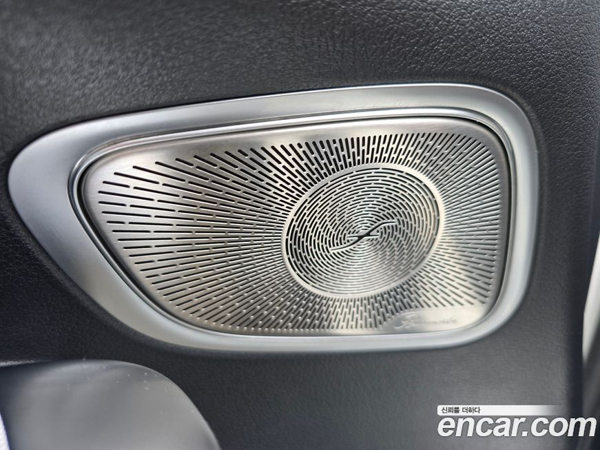 Mercedes-Benz GLC-Class 2024