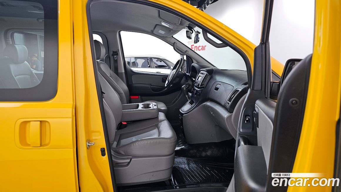 Hyundai Starex 2019