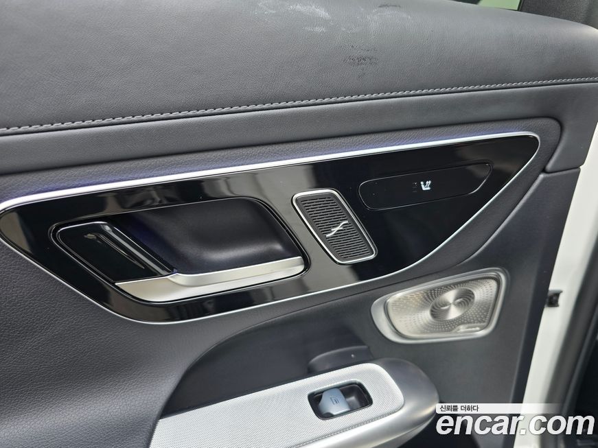 Mercedes-Benz GLC-Class 2024