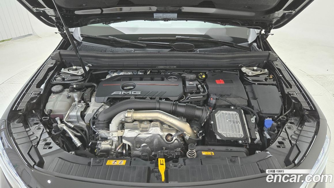 Mercedes-Benz GLB-Class 2025