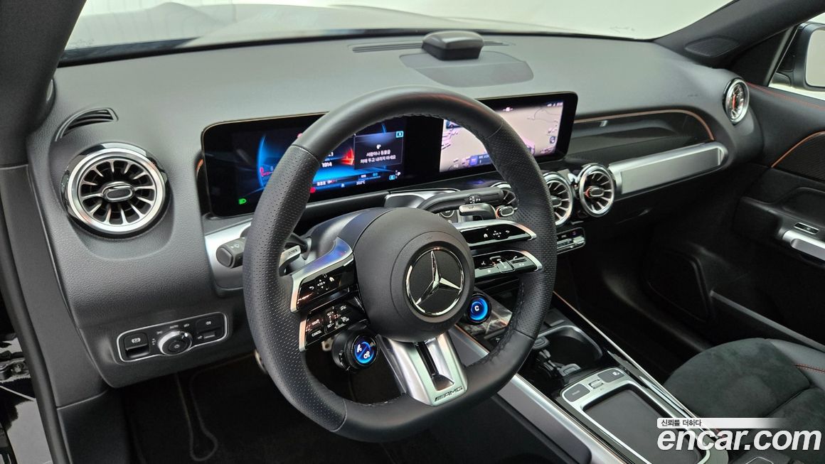 Mercedes-Benz GLB-Class 2025