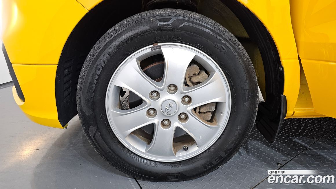 Hyundai Starex 2019