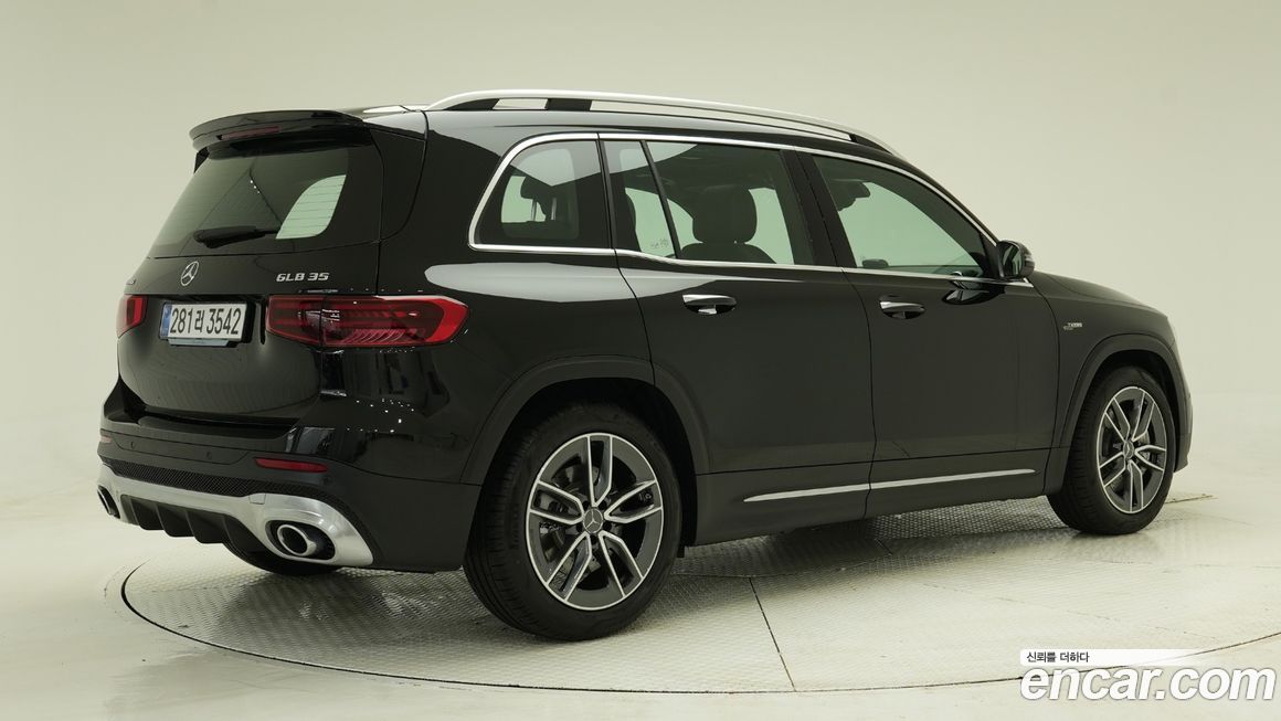 Mercedes-Benz GLB-Class 2025