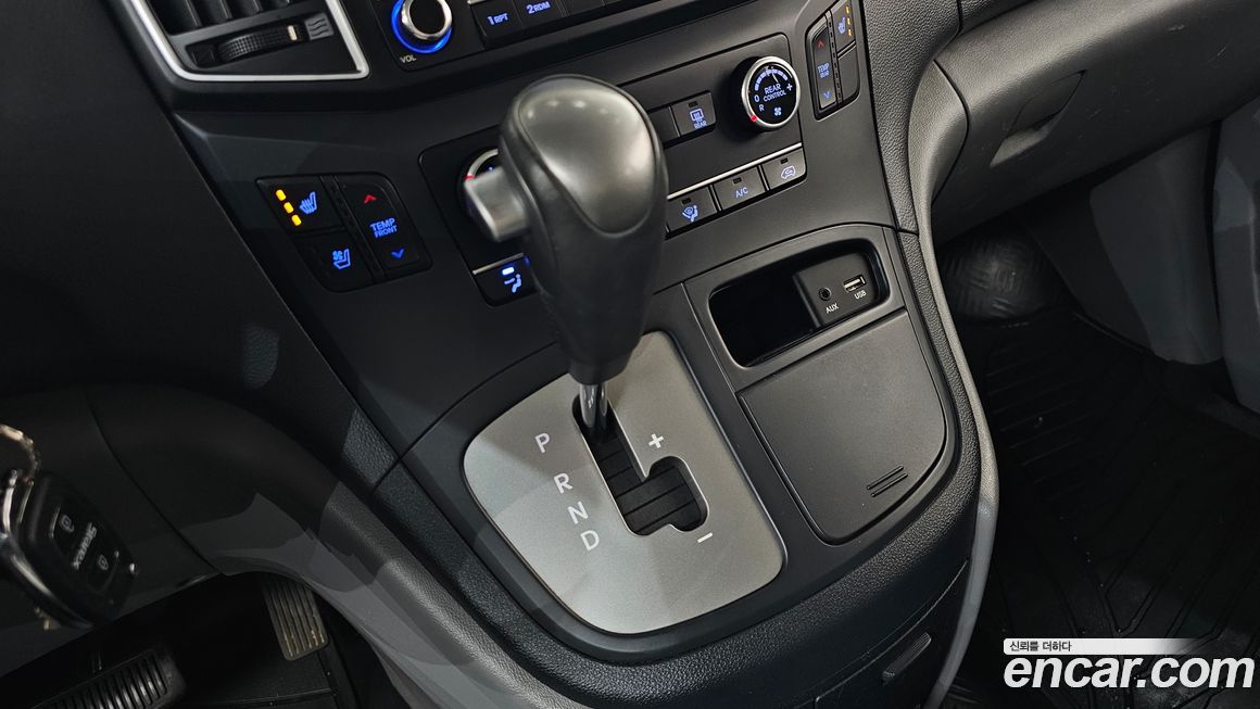 Hyundai Starex 2019