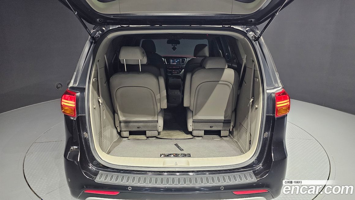 Kia Canival 2018