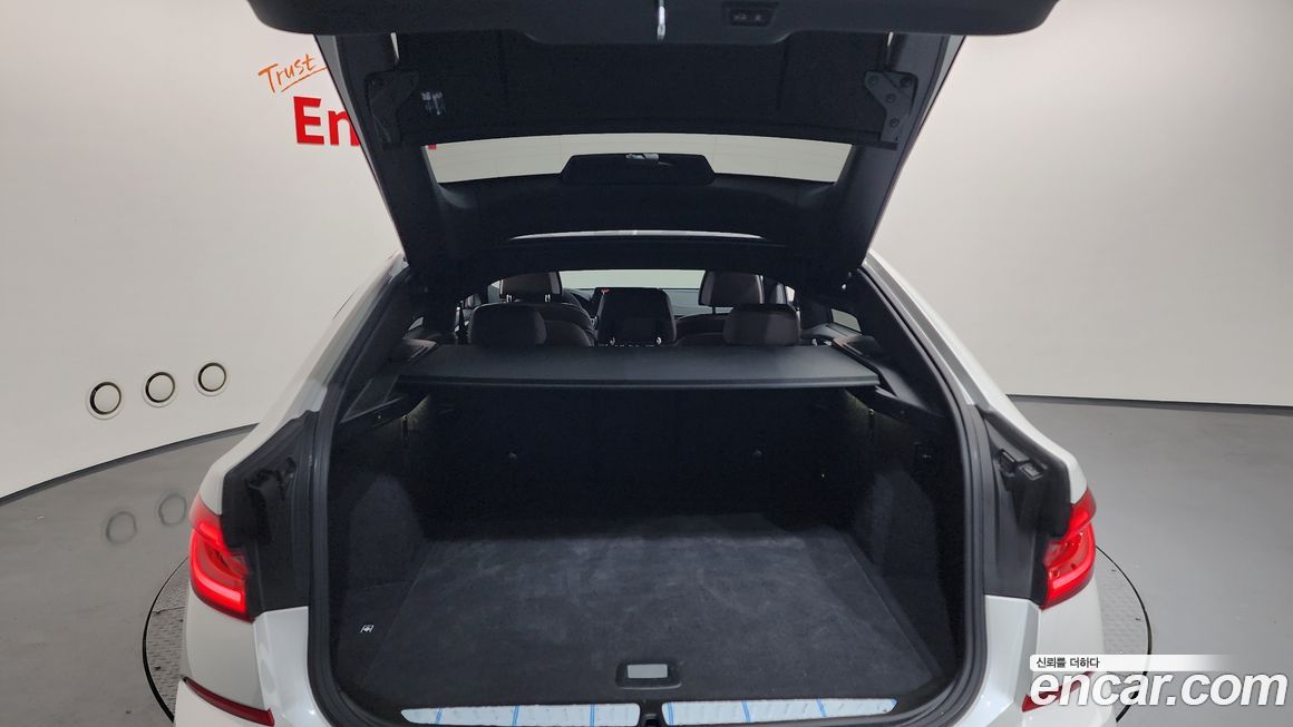 BMW Gran Turismo 2024