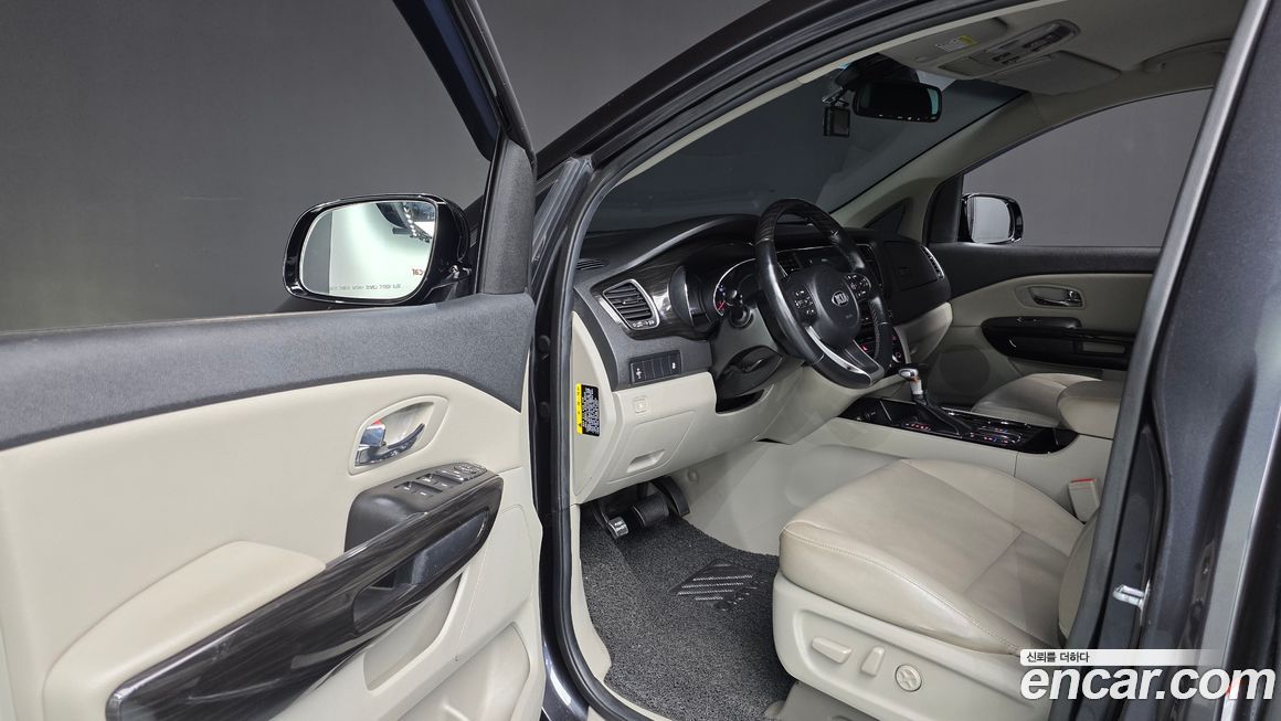Kia Canival 2019