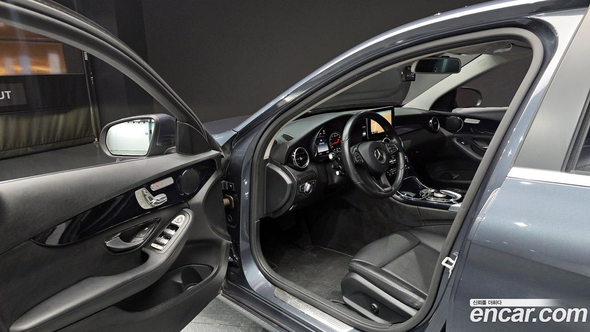 Mercedes-Benz C-Class 2016