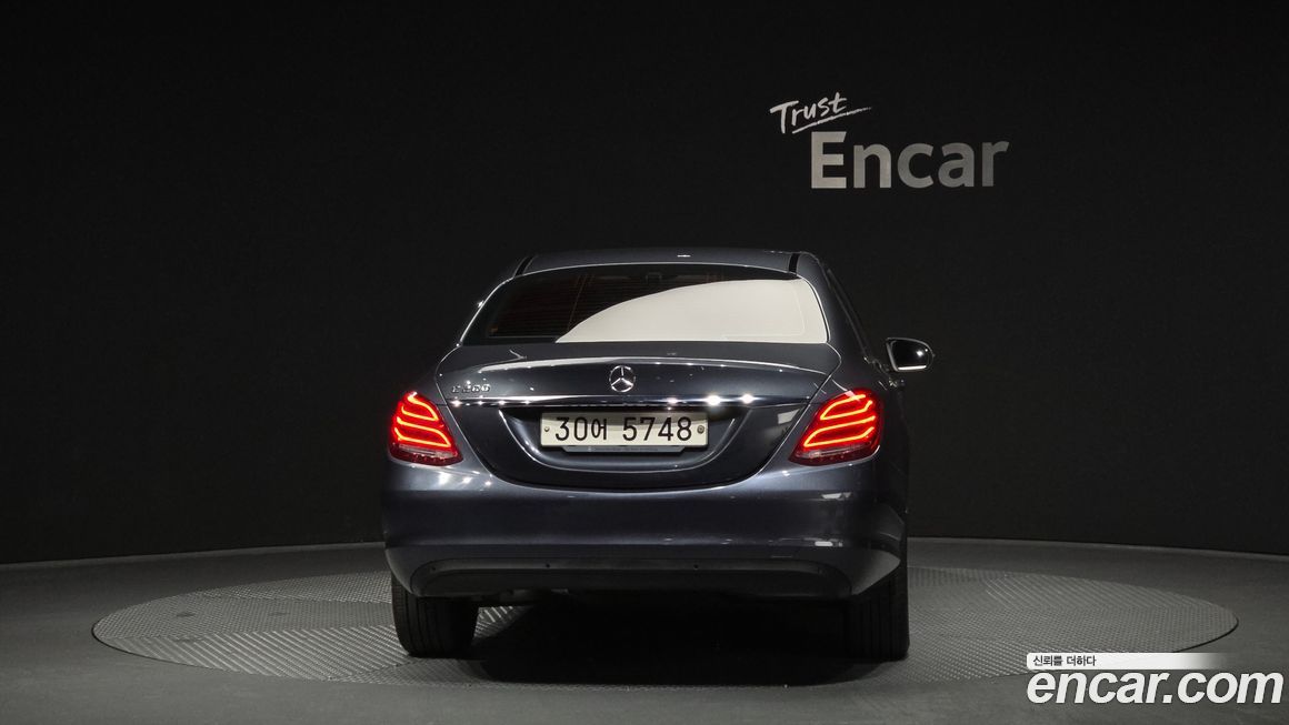 Mercedes-Benz C-Class 2016