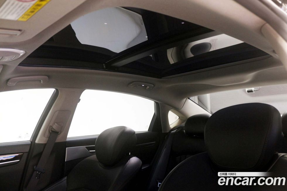 Hyundai Genesis 2015