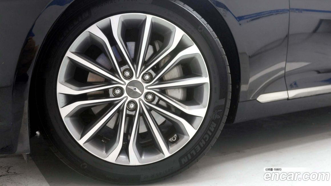 Hyundai Genesis 2015