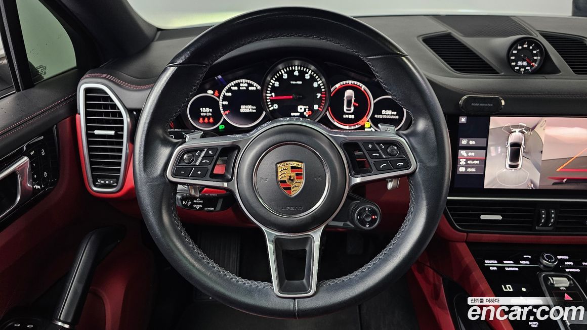 Porsche Cayenne 2021