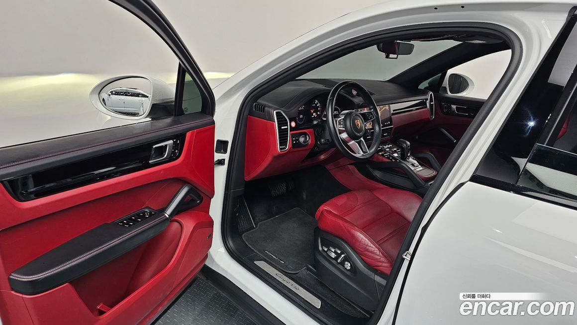 Porsche Cayenne 2021