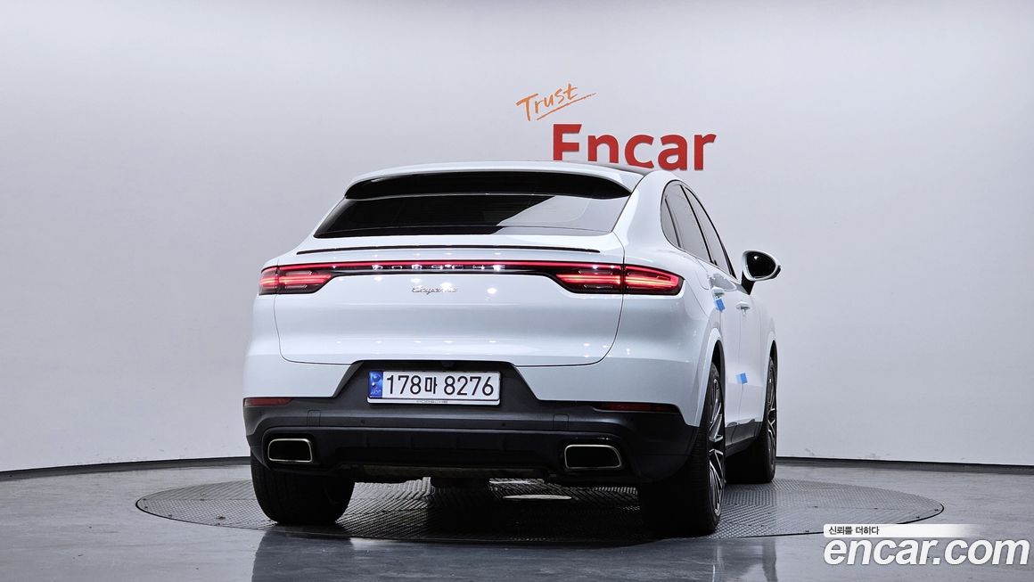 Porsche Cayenne 2021