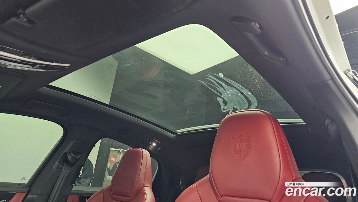 Porsche Cayenne 2021