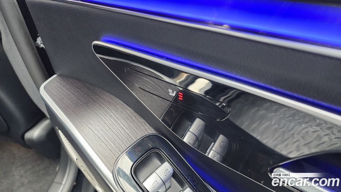 Mercedes-Benz S-Class 2021