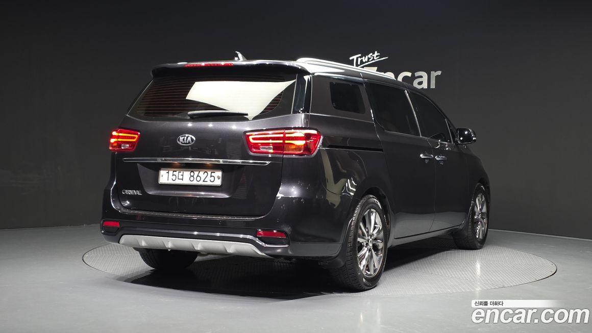 Kia Canival 2019