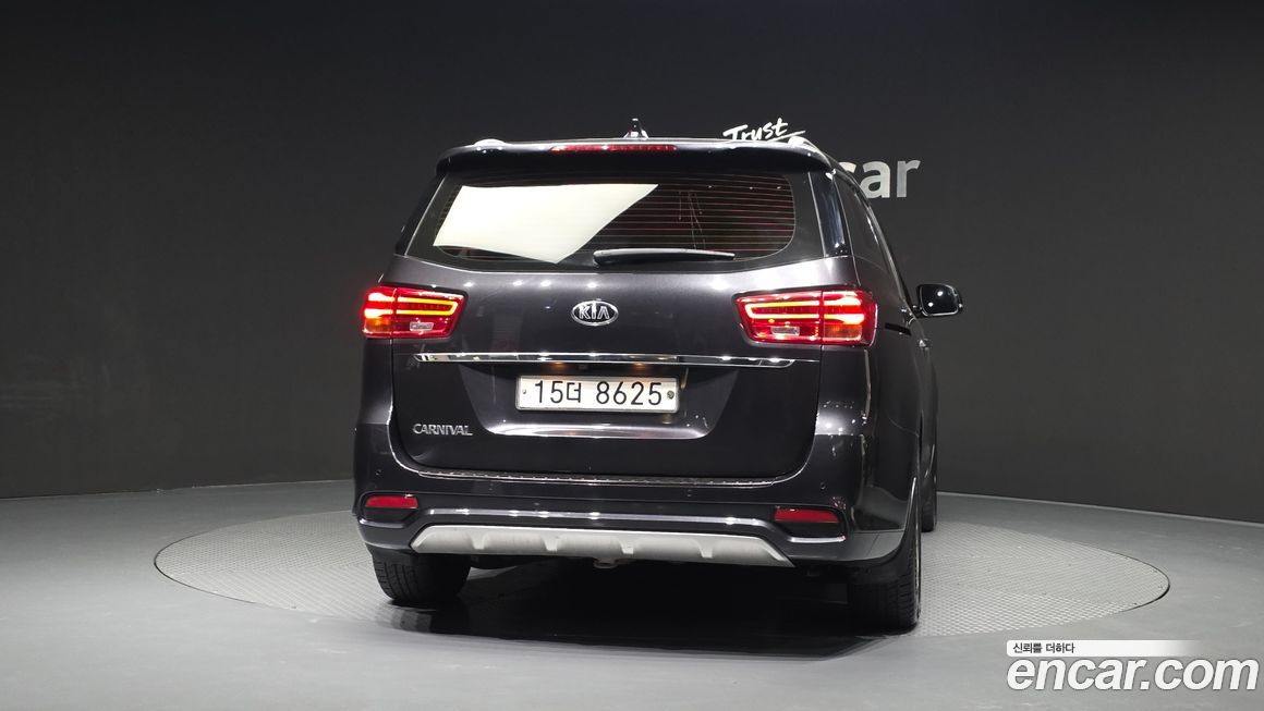 Kia Canival 2019