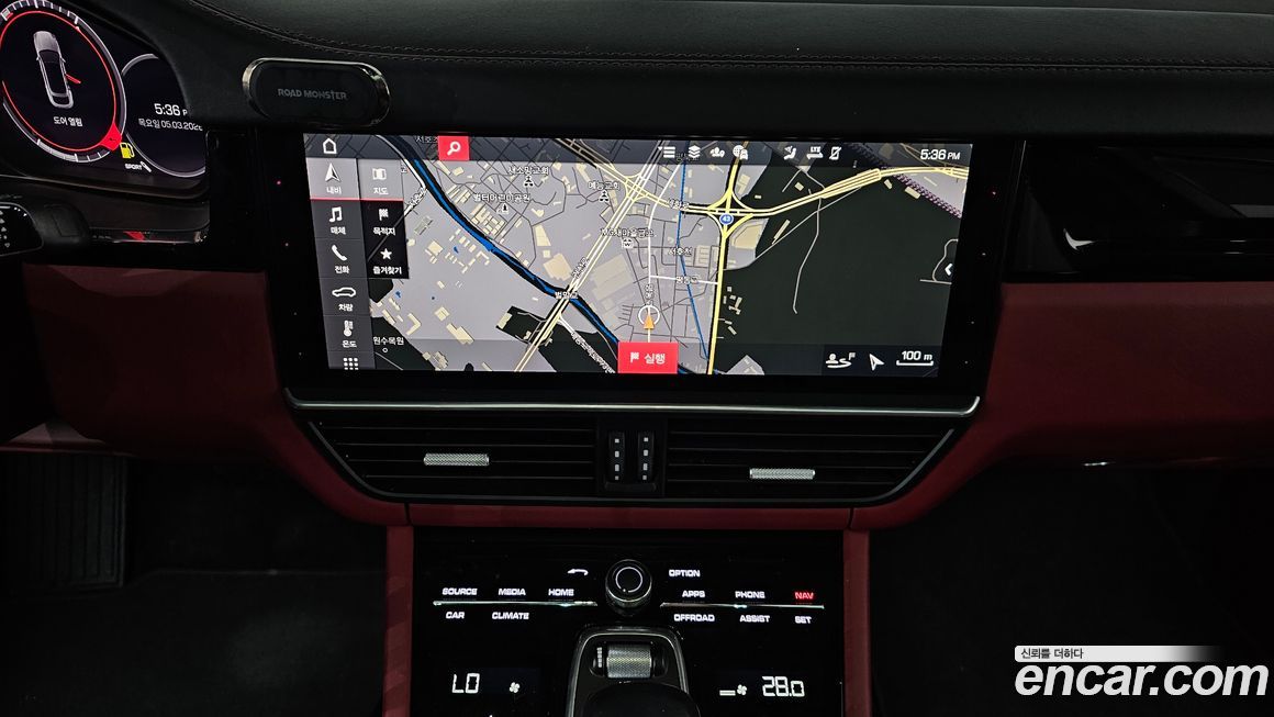 Porsche Cayenne 2021