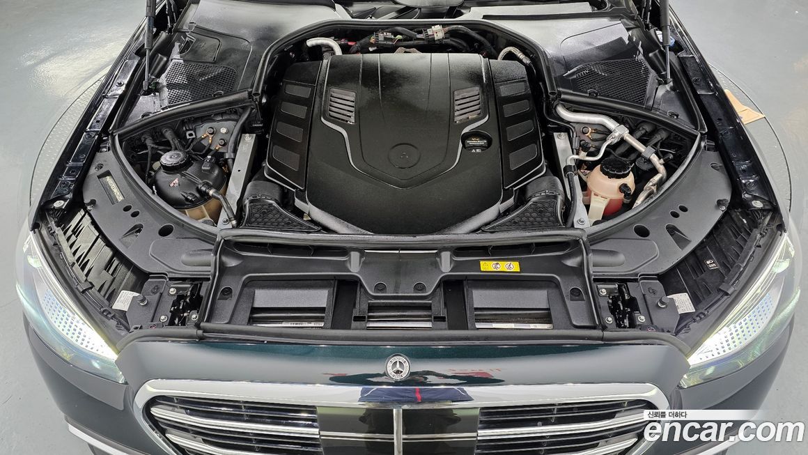 Mercedes-Benz S-Class 2021