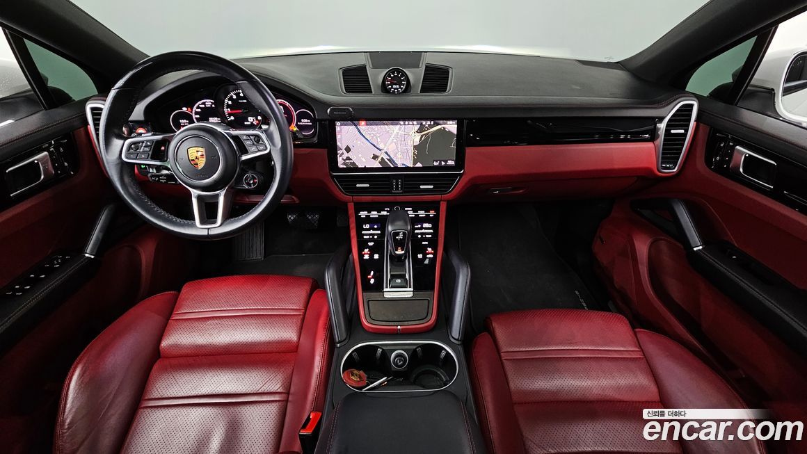 Porsche Cayenne 2021