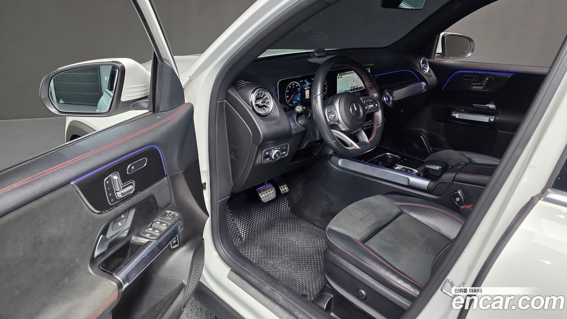 Mercedes-Benz GLB-Class 2020