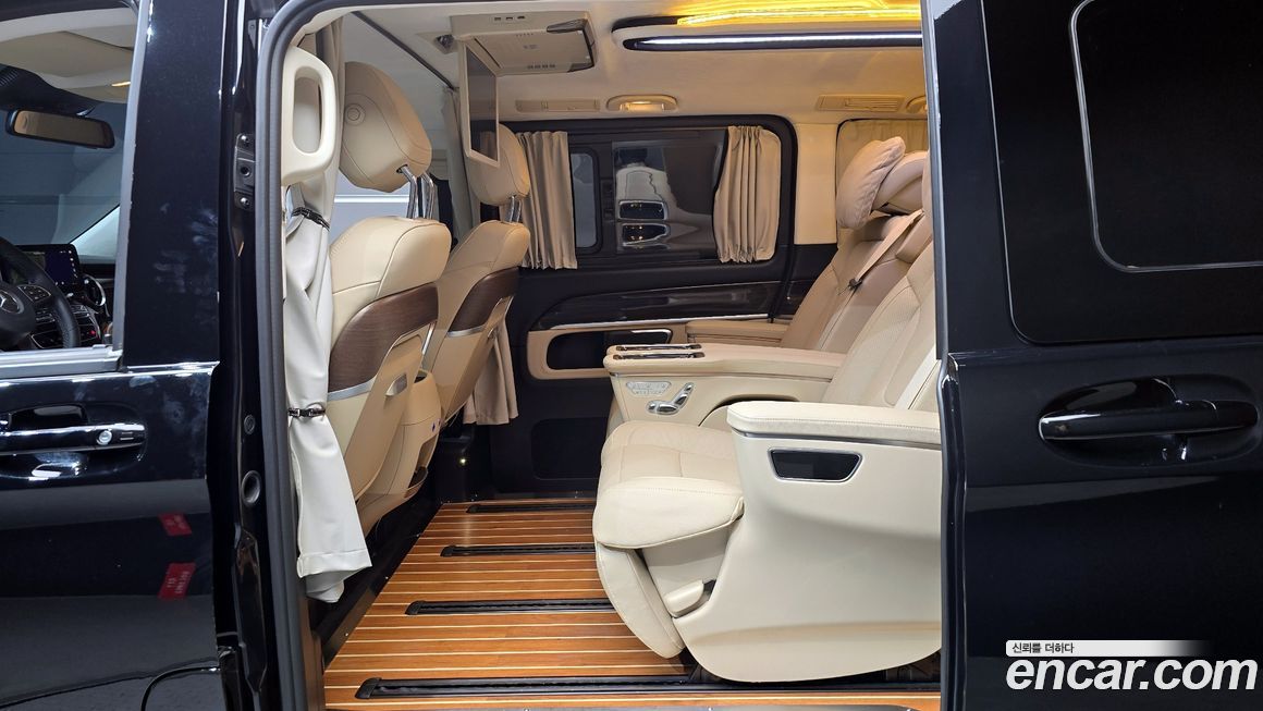 Mercedes-Benz V-Class 2023