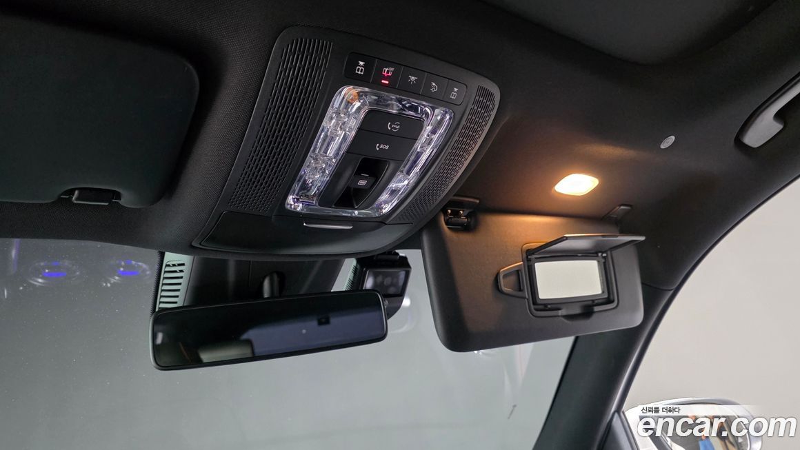 Mercedes-Benz GLB-Class 2020