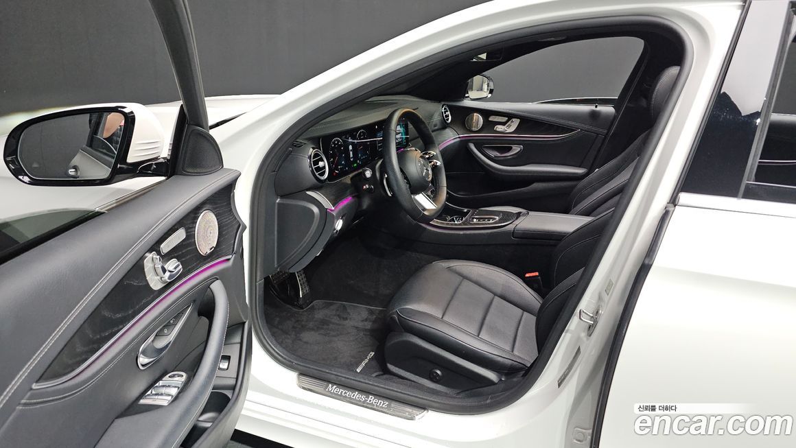 Mercedes-Benz E-Class 2023