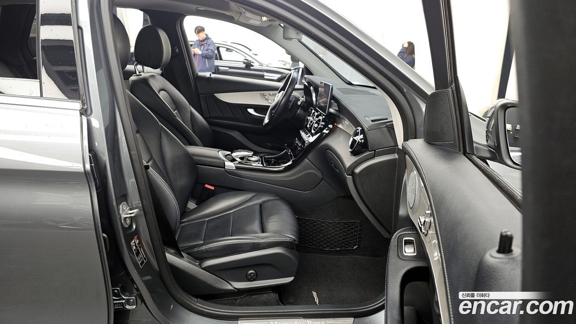 Mercedes-Benz GLC-Class 2018