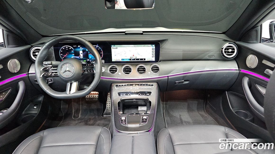 Mercedes-Benz E-Class 2023