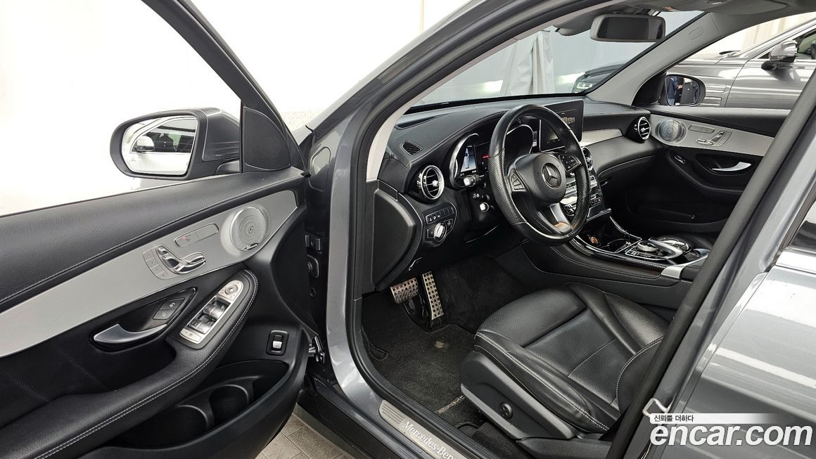 Mercedes-Benz GLC-Class 2018